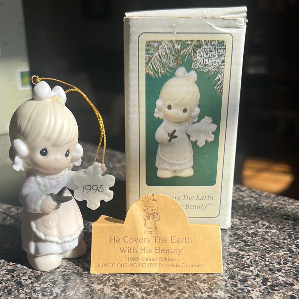 Precious Moments 1995 Annual Edition Ornament - White 142662
